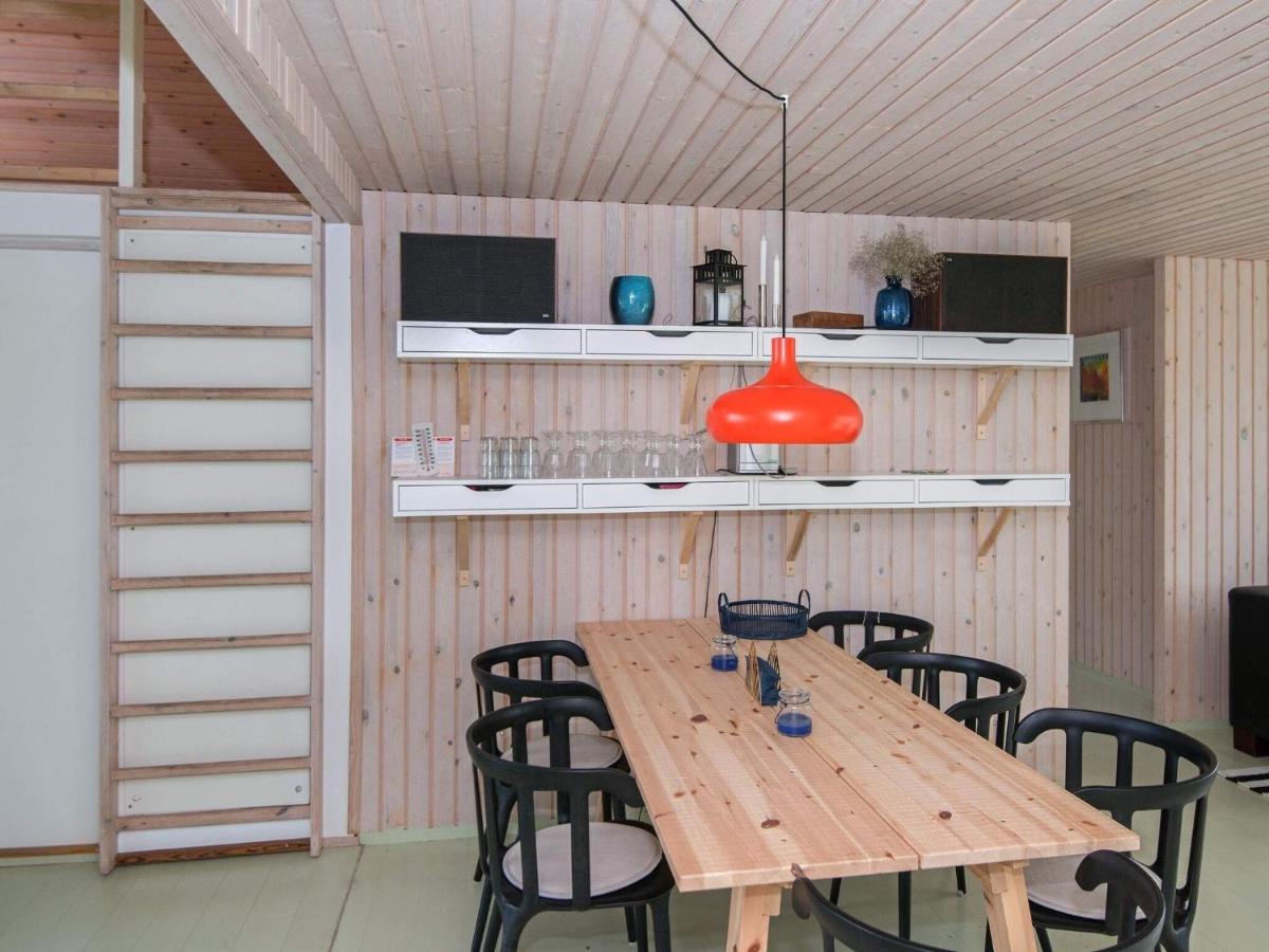 8 Person Holiday Home In Ebeltoft Exterior foto