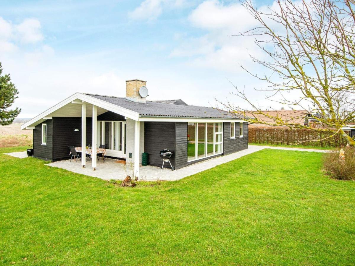 8 Person Holiday Home In Ebeltoft Exterior foto
